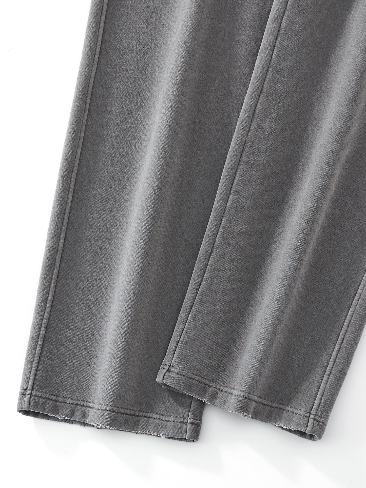 Frayed Enzyme Washed Fleece Sweatpants - STRYV Wear