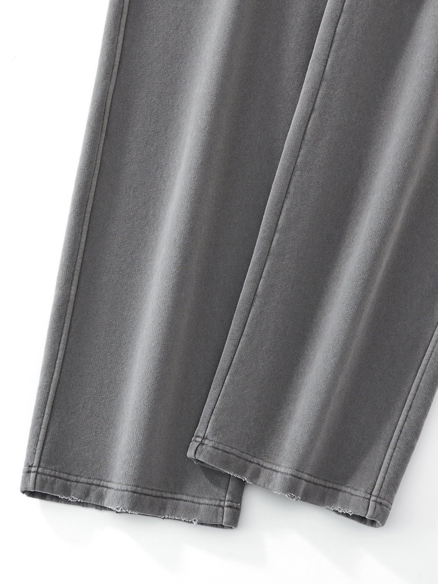 Frayed Enzyme Washed Fleece Sweatpants - STRYV Wear