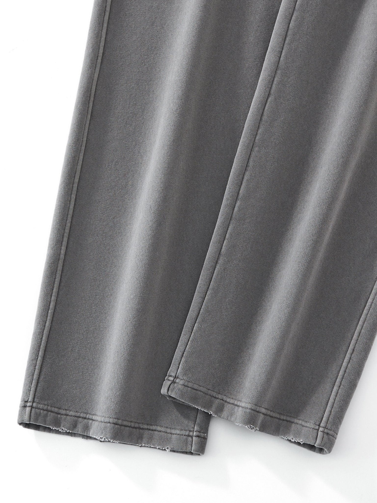 Frayed Enzyme Washed Fleece Sweatpants - STRYV Wear