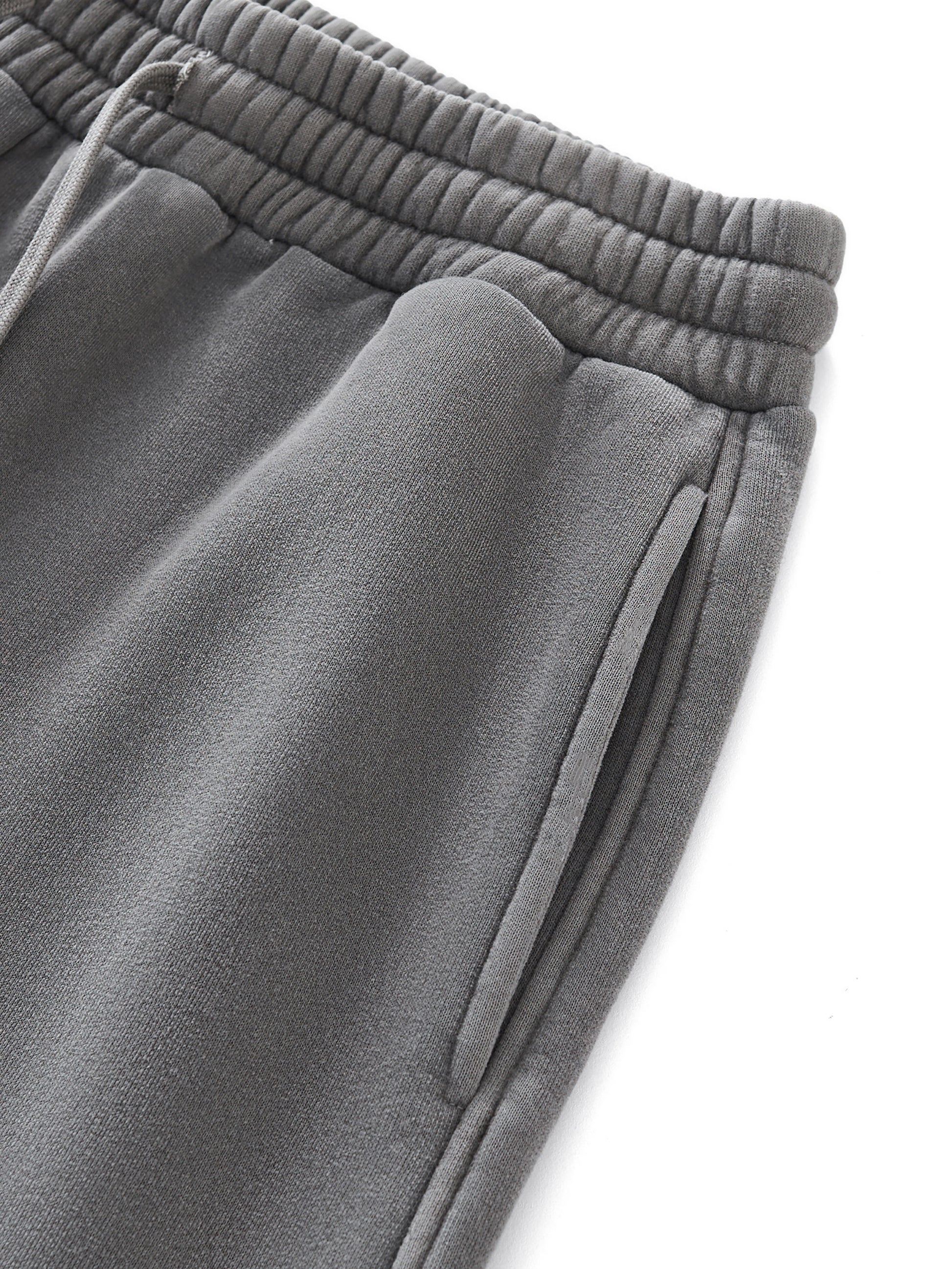 Frayed Enzyme Washed Fleece Sweatpants - STRYV Wear