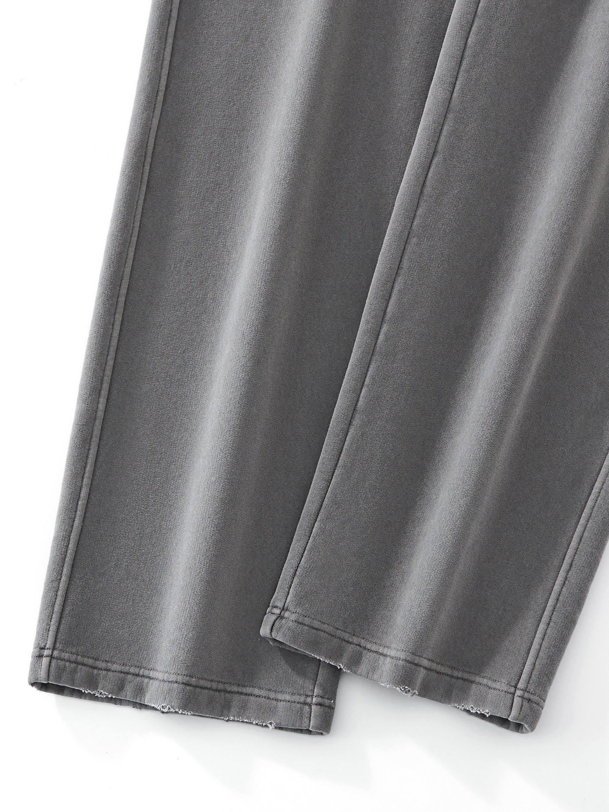 Frayed Enzyme Washed Fleece Sweatpants - STRYV Wear